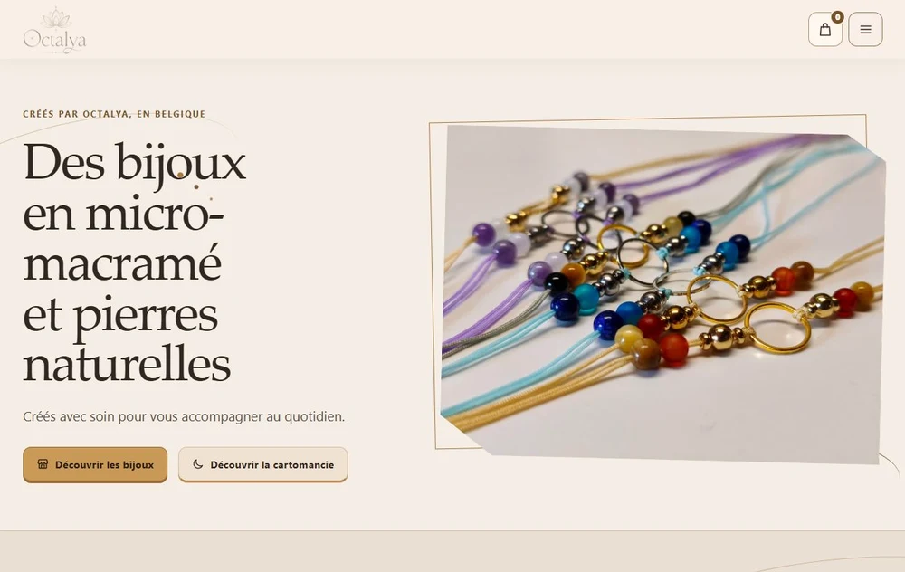 Boutique Octalya de bijoux faits main affichée sur ordinateur
